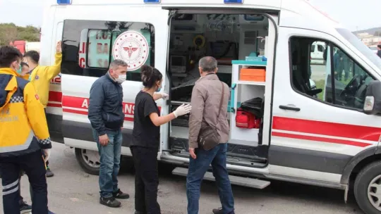 Kocaeli'de tır ile işçi servisi çarpıştı: 2'si ağır 25 yaralı!