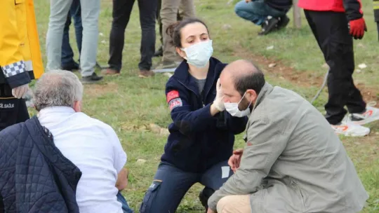 Kocaeli'de tır ile işçi servisi çarpıştı: 2'si ağır 25 yaralı!