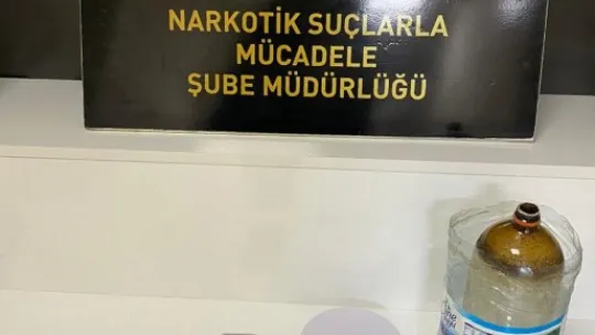 Kocaeli'de uyuşturucu operasyonu 3 şahıs tutuklandı