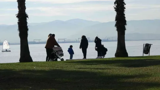 Kocaeli'de yaz aylarını aratmayan sıcaklık