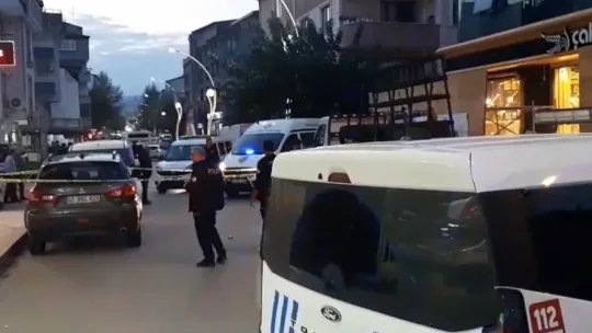 Kocaeli'de yol verme kavgası: 1 yaralı