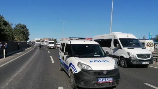 Kocaeli'de zincirleme kaza: 3 yaralı