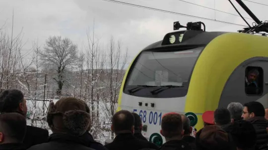 Kocaeli'deki Büyükderbent Tren İstasyonu yeniden açıldı