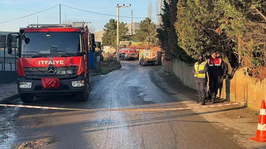 Kocaeli'deki fabrika yangını 5 saatte söndürüldü