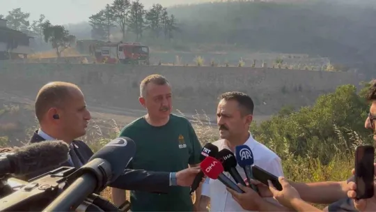 Rüzgar söndürme çalışmalarını zorlaştırıyor