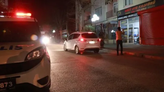 Kocaeli'deki oto yıkamacıda silahlı kavga: 2 yaralı!
