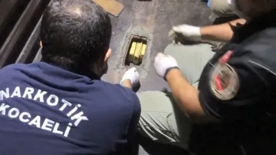 Kocaeli'deki TIR'da 132 kilo 800 gram eroin ele geçirildi!