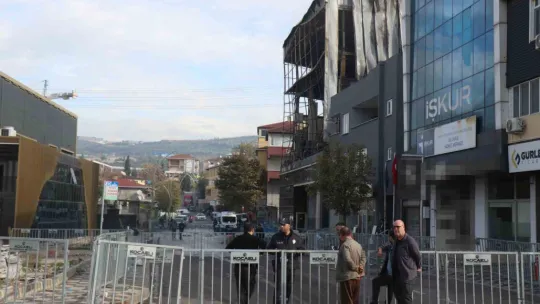 Kocaeli'deki yangına ilişkin gözaltı sayısı yükseldi