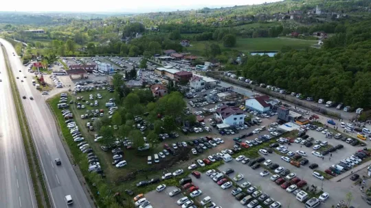 Kocaeli dolup taştı, metrelerce kuyruk oluştu