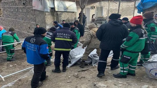 Kocaeli, Elazığ'ın yaralarını sarıyor
