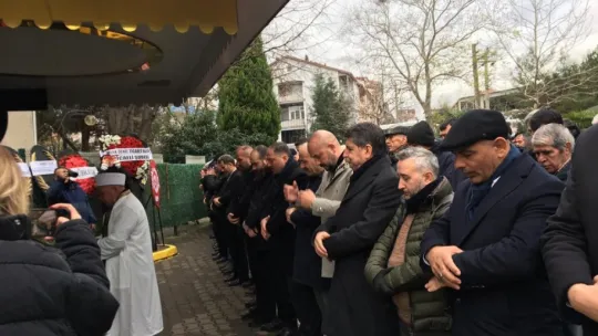 Kocaeli Gazeteciler Cemiyeti Başkanı Kaplan'ın annesi son yolculuğuna uğurlandı