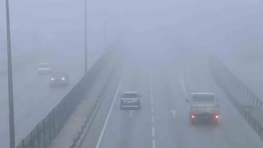 Kocaeli güne yoğun sisle başladı