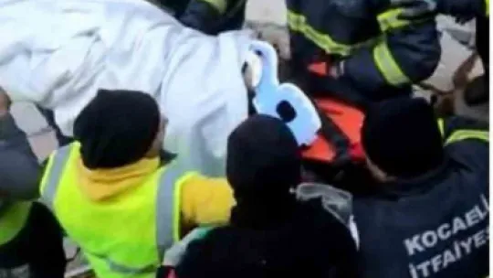 Kocaeli itfaiyesi 62 depremzedeyi enkaz altından çıkardı