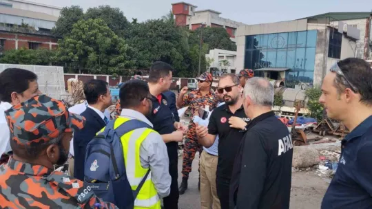 Kocaeli İtfaiyesi Bangladeş'te de görev başında