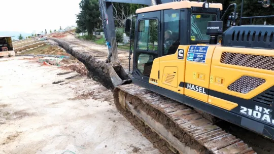 Kocaeli Kent Mezarlığı'nda su hattı yenileme çalışması