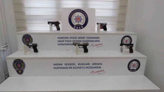 Kocaeli'nde 32 adet silah ele geçirildi