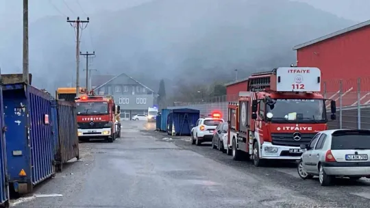 Kocaeli'ndeki fabrika yangınında soğutma çalışmaları sürüyor