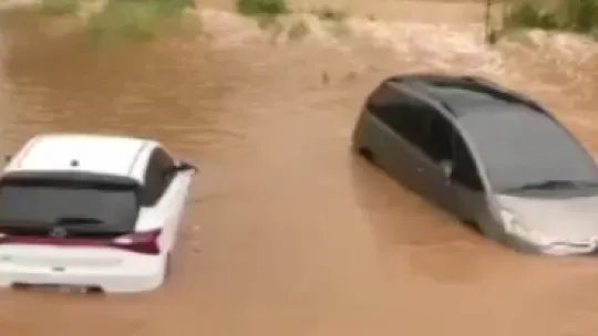 Kandıra'da yollar ve caddeler göle döndü