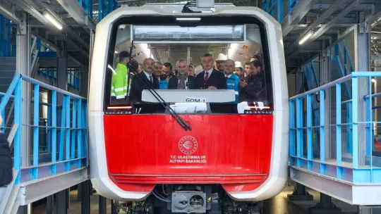 Kocaeli'nin ulaşım ağı metro, tramvay ve teleferikle güçleniyor