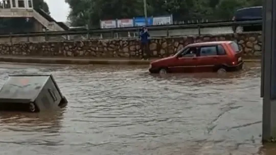 Kocaeli'de yollar göle döndü