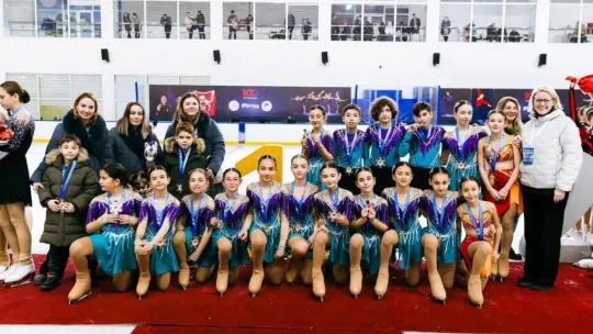 Buz pateninde kürsüyü kaptırmadılar