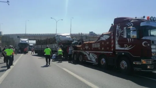 Kocaeli TEM'de zincirleme kaza!