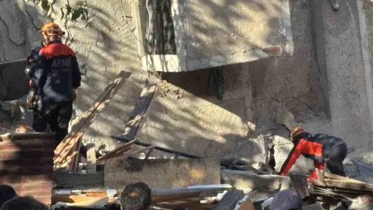 Vali Aktaş: İçeride olduğunu teyit ettiğimiz 5 kişiyle henüz temas yok