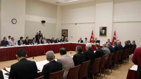 Vali Yavuz: Hiç kimse öğrencileri tahrik etmeye çalışmasın