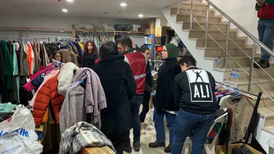 Kocaeli'ye gelen depremzedeler yalnız bırakılmıyor
