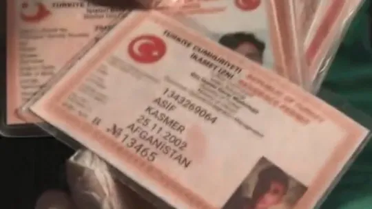 Kocaeli'de 14 düzensiz göçmen yakalandı: 2 gözaltı!