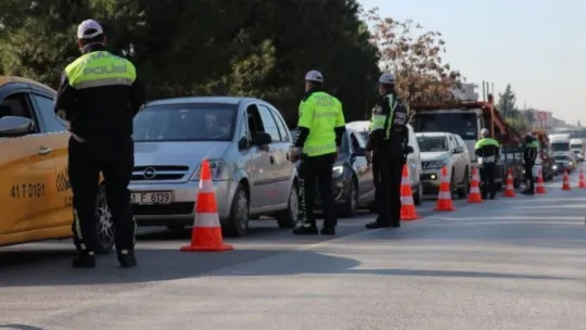 Kocaeli'de 2021'in ilk 2 gününde yüzlerce kişiye ceza kesildi!