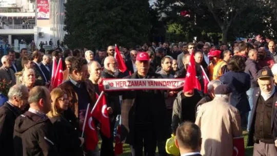 Kocaeli'de binler şehitlerimiz için yürüdü!