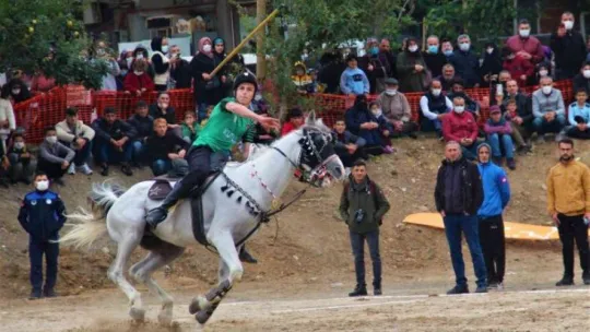 Kocaeli'de cirit şöleni nefes kesti