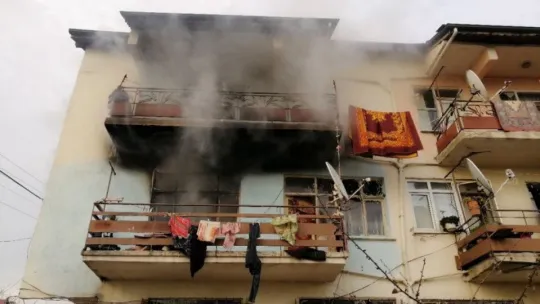 Kocaeli'de evde çıkan yangında 1 kişi hayatını kaybetti