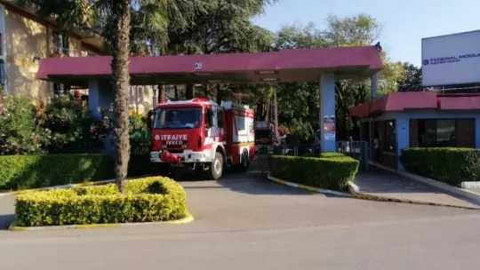 Kocaeli'de fabrikada iş makinesi yandı, 10 işçi hastanelik oldu!