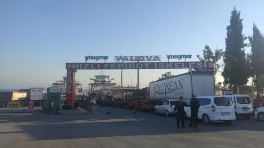 Kocaeli'de feribot seferleri durdu!