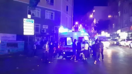 Kocaeli'de hafif ticari araçla motosiklet çarpıştı: 1 yaralı!