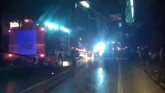 Kocaeli'de halk otobüsü ile otomobil kafa kafaya çarpıştı: 1 ölü!
