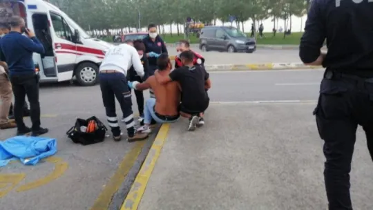 Kocaeli'de husumetli iki grup arasında bıçaklı kavga: 2 yaralı!