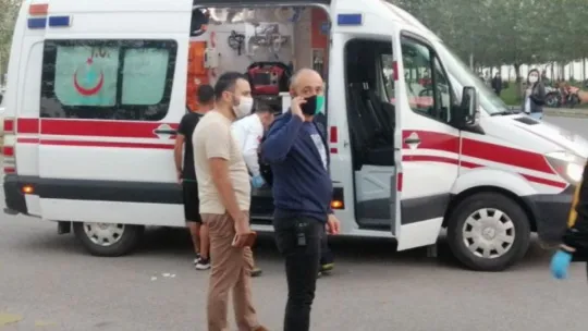 Kocaeli'de husumetli iki grup arasında bıçaklı kavga: 2 yaralı!