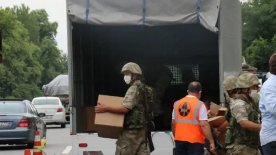 Kocaeli'de kaza sonrası kapanan TEM Otoyolu 3 saat sonra trafiğe açıldı