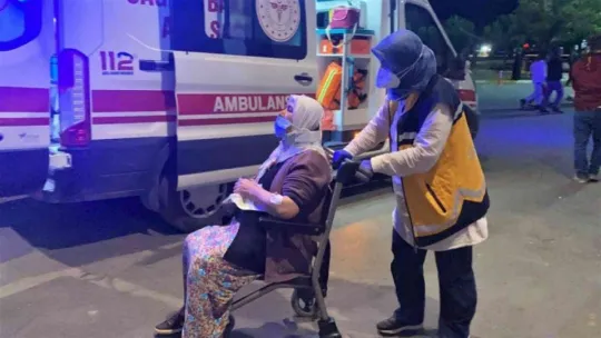Kocaeli'de minibüs devrildi: 6 yaralı!