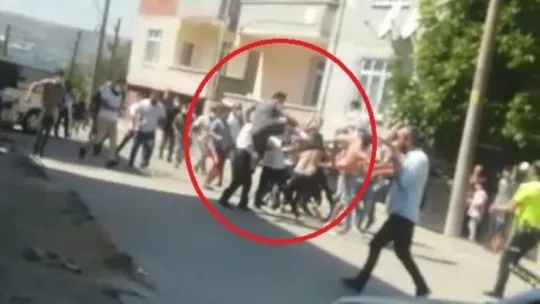 Kocaeli'de park meselesi yüzünden iki aile birbirine girdi!