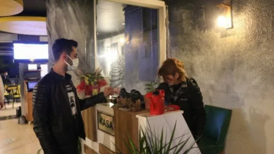 Kocaeli'de restoran ve kafelerde kısıtlamalar başladı