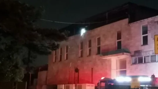 Kocaeli'de süt fabrikası alevlere teslim oldu!