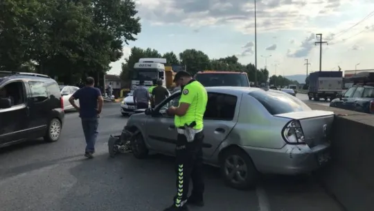 Kocaeli'de tır ile otomobil çarpıştı: 2 yaralı