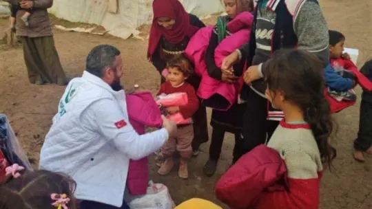 Kocaeli'de toplanan yardımlar savaşın çocuklarına tebessüm oldu
