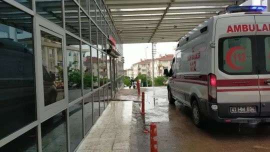 Kocaeli'de yediği yemeği yutamayan çocuk öldü!