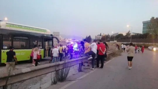 Kocaeli'de yolcu otobüsünde yangın!