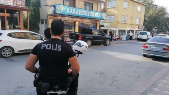 Kocaeli'de yüzlerce şişe sahte içki ele geçirildi